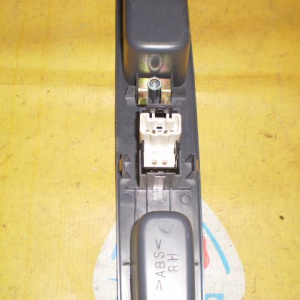 Пульт стеклоподъемника Toyota Ipsum SXM10 зад, прав