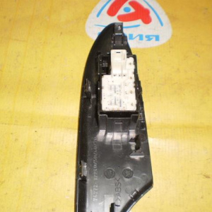 Пульт стеклоподъемника Toyota Corolla/Corolla Fielder NZE140 зад, лев
