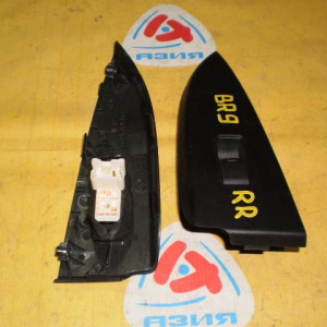 Пульт стеклоподъемника SUBARU Legacy BR9 зад, прав