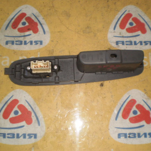 Пульт стеклоподъемника Mazda Bongo SK82V перед, лев