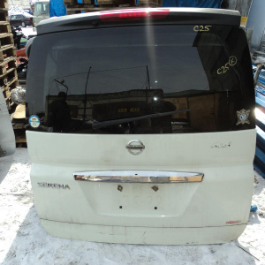 Дверь задняя NISSAN Serena C25