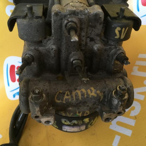 Блок ABS TOYOTA SV40