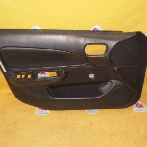 Обшивка двери Nissan AD/Wingroad Y11 перед, лев (под механический стеклоподъёмник)