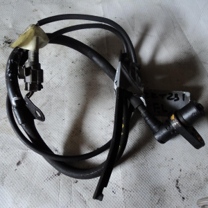 Датчик ABS Toyota Celica ZZT231 перед, лев