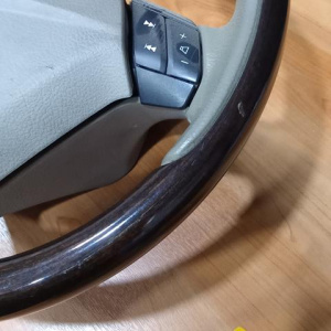 Подушка безопасности Volvo XC90 CZ/CT водит. 2 разъема с мульти рулем 3 спицы дерево кожа 8686223,