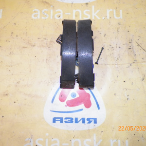 Колодки тормозные Toyota Corolla/Sprinter/Carib #E10#/11#/AE100/EE100/AE110/EE111/AE104/AE114/AE115/CE100/CE110 барабанные 2шт в сборе с пружинками. R