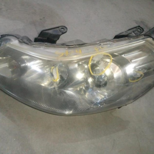 Фара SUZUKI лев SX4 Xenon,деф.стекла