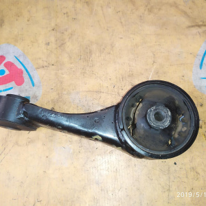 Подушка двигателя Toyota 2GR-FE Harrier GSU35 верх, трещины перед, прав 12363-31020