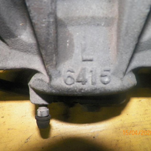 Суппорт Toyota GGH30/GSR50/GSR55/ACR50 Alphard/Estima перед, лев 64-15