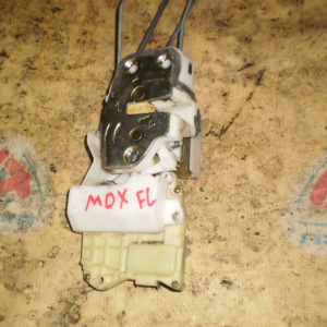 Замок двери Honda YD2 MDX перед, лев