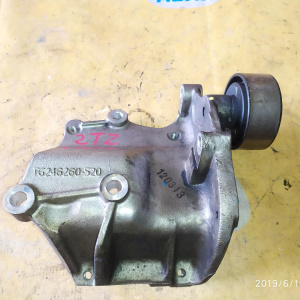 Крепление компрессора кондиционера Toyota 2TR Hilux Pick Up