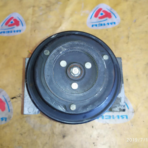 Компрессор кондиционера Nissan VQ35 Fuga Y50
