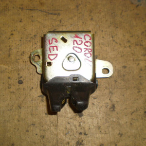 Замок крышки багажника Toyota Corolla NZE121 Sedan