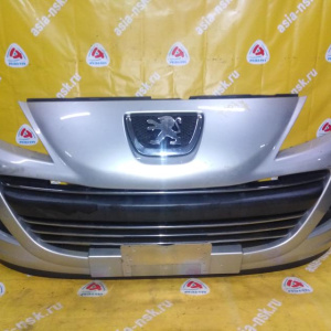 Бампер Peugeot 207 A7 '2009-2013 перед в сборе (туманки)