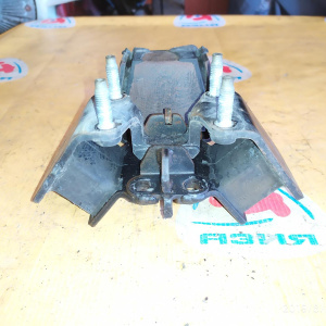 Подушка двигателя Toyota 1JZ-GE JZX100 a/t зад. R