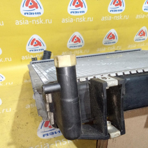 Радиатор охлаждения Ford U152/UN152 Explorer 3 Cologne V6/XS/Romeo V8/2V 4.0L 4.6L (дефект, много замятых трубок)