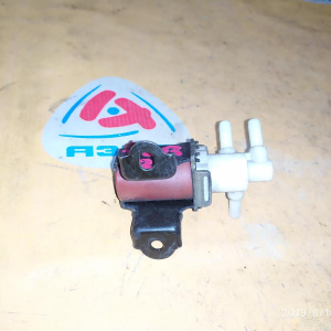 Клапан вакуумный Toyota Estima TCR20 2TZ-FZE