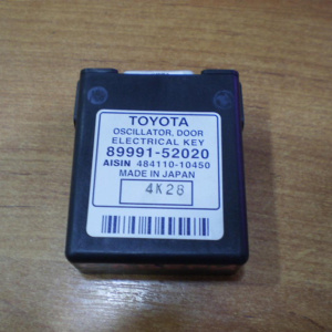 Блок управления дверьми Toyota Porte NNP11 (8 конт.)