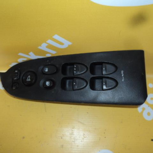 Пульт стеклоподъемника HONDA Stream RN6/RN8 перед, прав