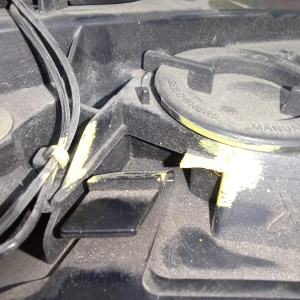 Фара BMW 5-Series E60/E61 '2003-2007 лев RHD HID-ксенон без ламп (дефект крепления)