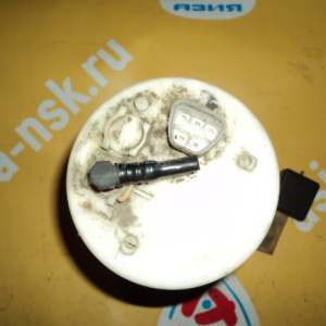 Бензонасос Toyota Isis ANM10