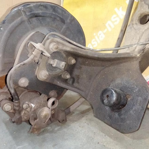 Балка Opel A04/L08/L48/L35/L70/L67/L69 Astra H '2005 Ступица 5x105 ABS, суппорта, диски, тросик R