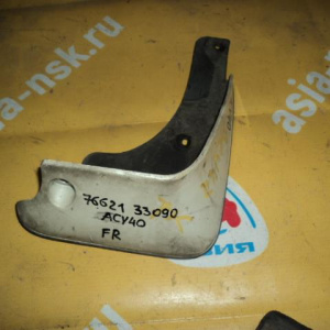 Брызговик TOYOTA Camry ACV40 перед, прав