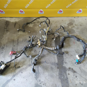 Коса ДВС Toyota 5A-FE AE110 a/t A240L+ компьютер 89661-1E020 трамб. 4+2 конт. (мех. привод спид.)
