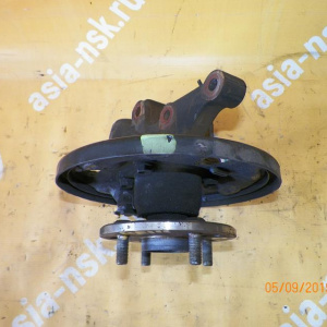 Ступица Toyota AE100/EE100/CE100/AE101/AE102/AE110/AE111/EE110/EE111/CE110 Corolla/Sprinter зад, лев 2WD ABS. Барабанные тормоза.Голая без барабана и колод