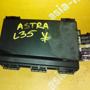 Блок предохранителей Opel Astra H A04/L35/L48 2H9/Z18XE Под капотом большой FG 13191130 '2005