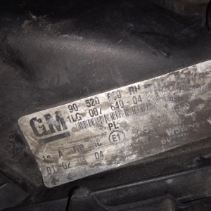 Фара Opel Astra G T98/F35/F48/F69 прав галоген, эл.корректор (дефект нижнего крепления) 93175726