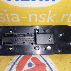 Пульт стеклоподъемника Opel Astra H/Zafira B A04/A05 '2004- F водительский AK 13183676,