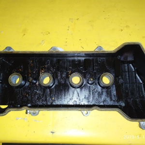 Крышка клапанная Toyota 1ZZ Corolla ZZE110 '1998- USA НЕ VVTi