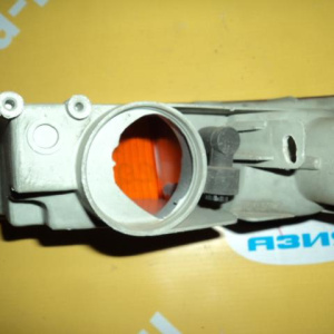 Повторитель в бампер TOYOTA прав Corona ST190 желт дефект корпуса