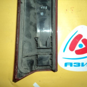 Вставка между стопов NISSAN Note E11 R на крышу. дефект крепления