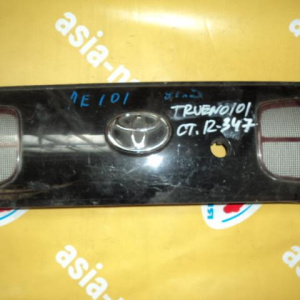 Вставка между стопов TOYOTA Sprinter Trueno AE101 ст12-347 дефект