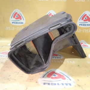 Корпус воздушного фильтра Mercedes C-Class W203/W204 M271KE18ML