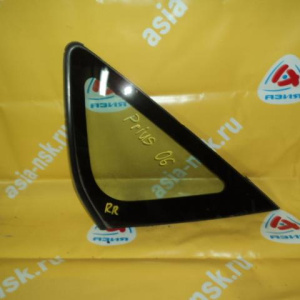 Стекло собачатника TOYOTA Prius NHW20 зад, прав дефект молдинга