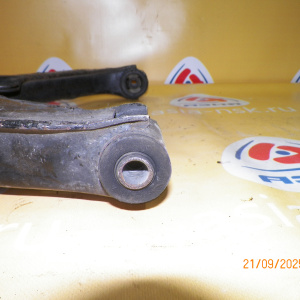 Рычаг Suzuki LB11S X-90 перед, прав