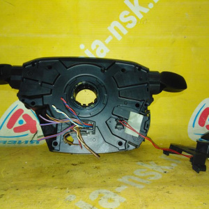 Блок подрулевых переключателей BMW 5-Series E60 '2005- в сборе (2 рычага) 6951349, 6924107