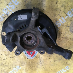 Ступица Toyota NCP10/SCP10 Vitz/Platz перед, лев 2WD ABS Без диска и суппорта