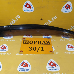Ветровик Toyota Isis ZNM10 перед, прав