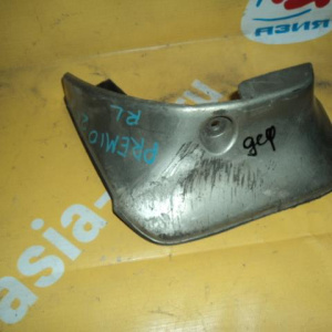 Брызговик TOYOTA Premio ZZT240 зад, лев дефект