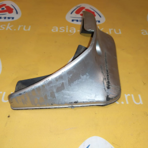 Брызговик TOYOTA Premio ZZT240 зад, лев дефект