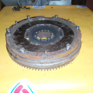 Маховик Toyota 2AD-FTV m/t демпфер