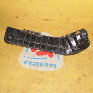 Крепление бампера Toyota Camry ACV40 перед, лев (06040)