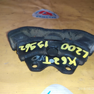 Подушка двигателя Mitsubishi 4G64U L200 P62T '1996-2007 2WD m/t зад. R