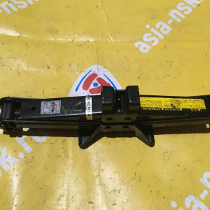 Домкрат Toyota Allex/Corolla/Corolla Fielder NZE120 700 кг.