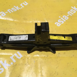 Домкрат Toyota Estima ACR50/AHR20 1350 кг.