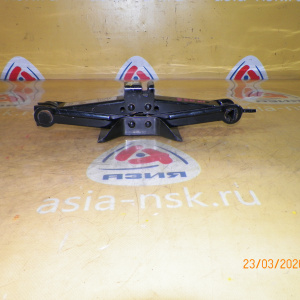 Домкрат Subaru Legacy BPE/BP5/BP9/BL5/BL9/BLE 97032AG000 800 кг./850кг.